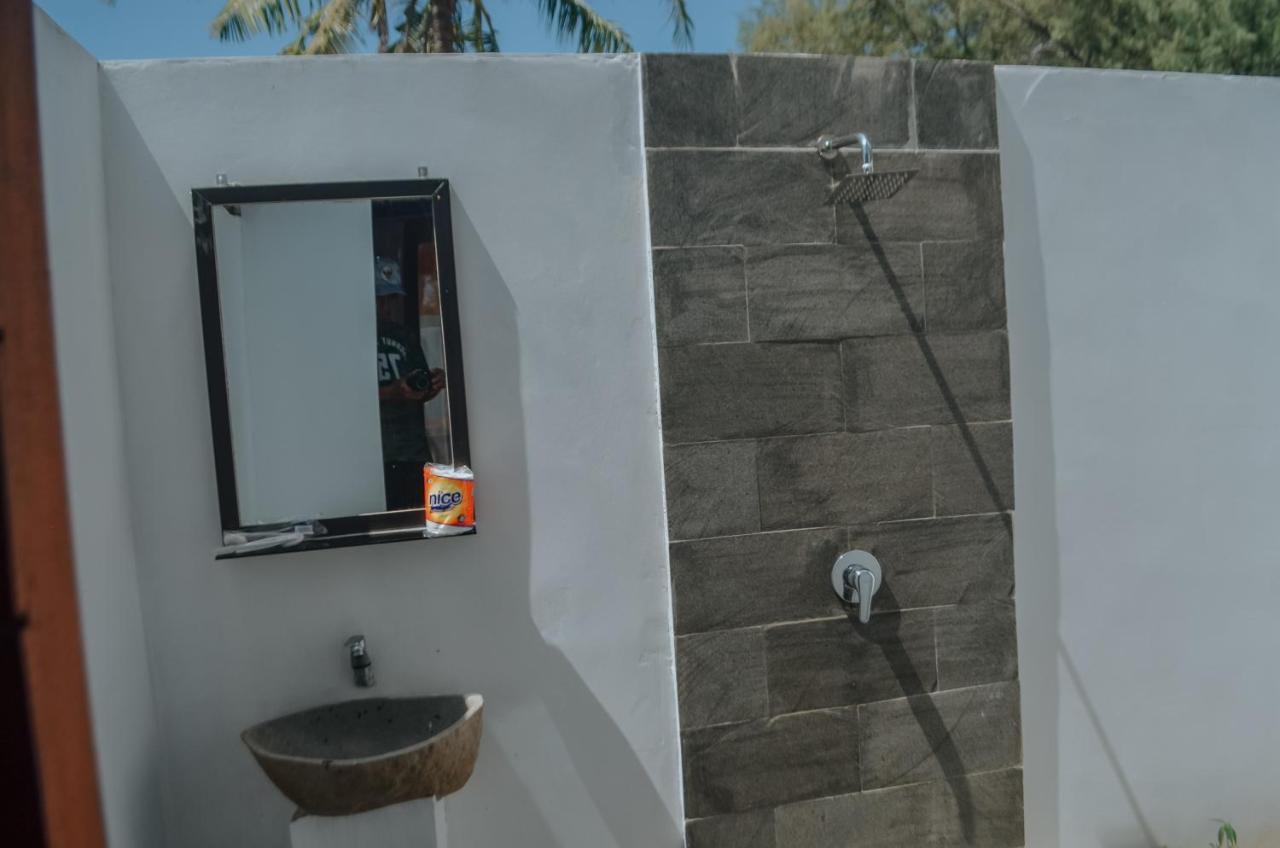 Laba Laba Bungalow Gili Meno Eksteriør billede
